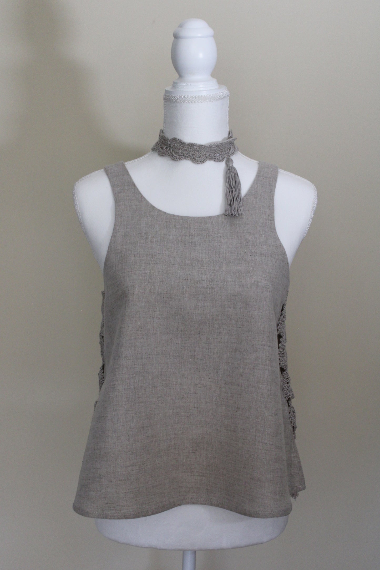 Emmi Sleeveless