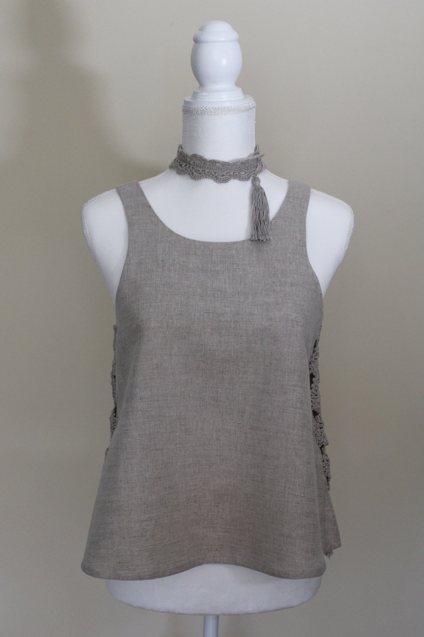 Emmi Sleeveless